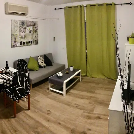 Toste In Appartement *